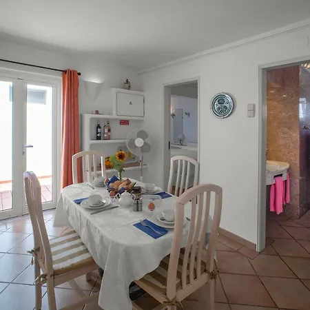 Stylish Two Bedroom With Garden Vieuw Apartament *